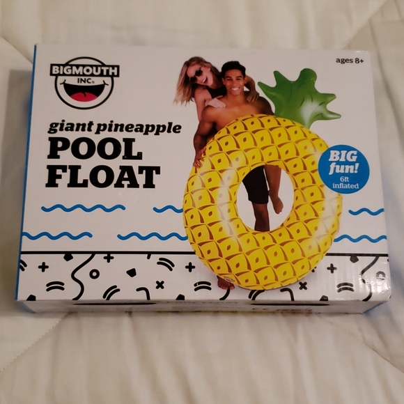 Bigmouth Other - Pineapple Pool Float